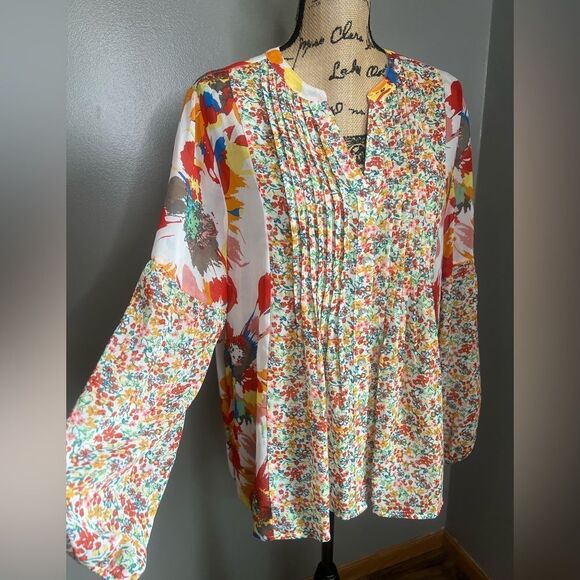 Hope Springs bright floral semi sheer pleated button front blouse XL Vaca travel - Picture 7 of 8